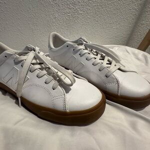 Men’s New Balance CT 210 white sneakers size 9.5